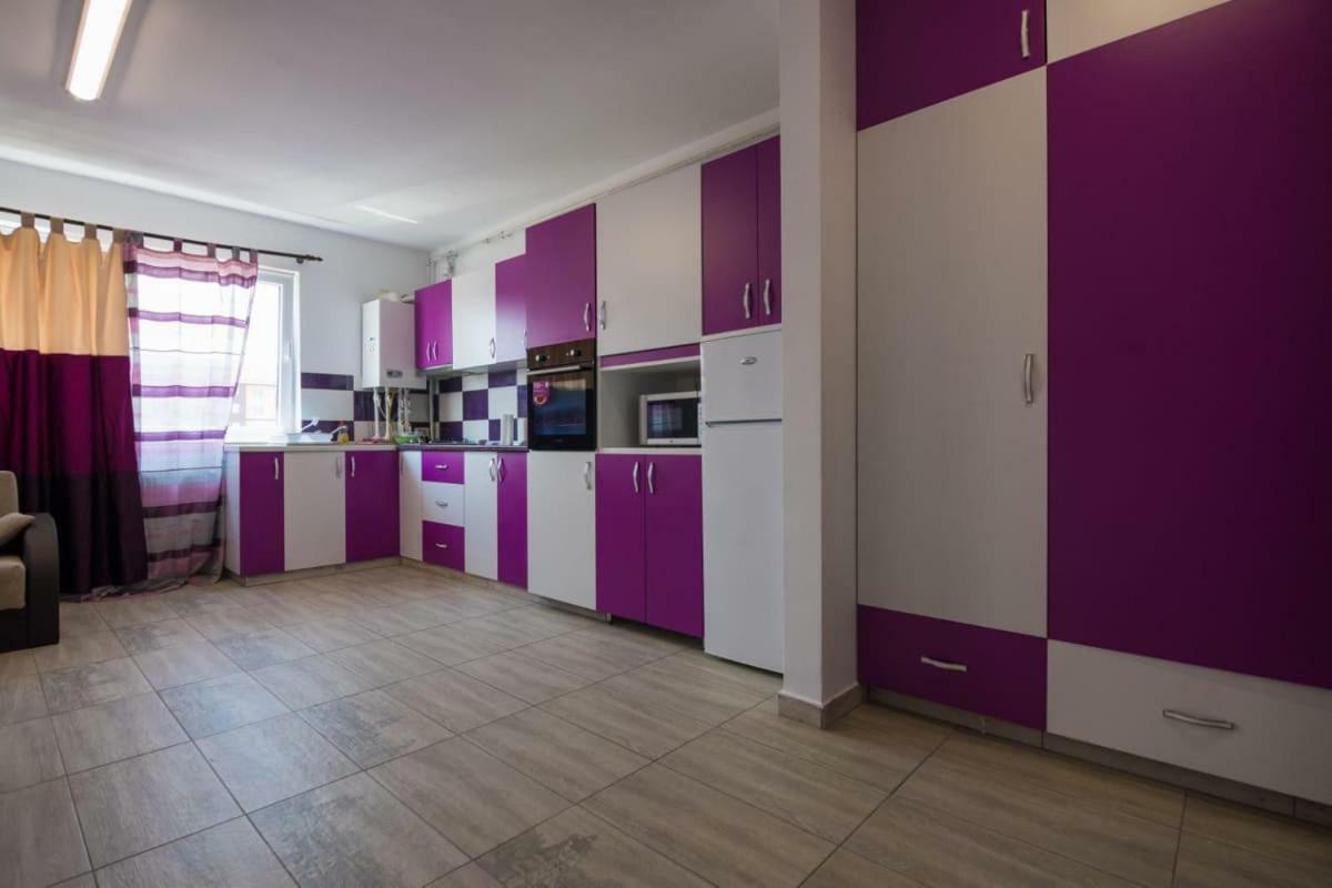 Studio Apartment Chiajna Екстериор снимка